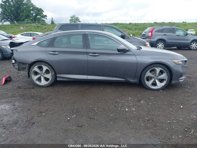 1HGCV1F93JA805482 Honda Accord Touring