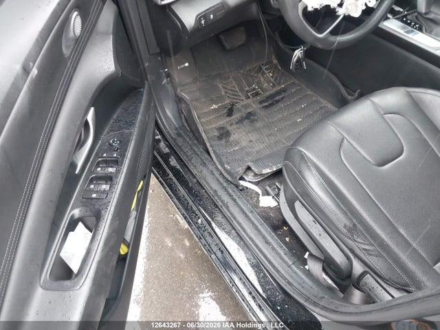 2025 Hyundai Elantra Luxury მანქანა იყიდება აუქციონზე, vin: KMHLN4DGXSU008398, აუქციონის ნომერი: 12643267