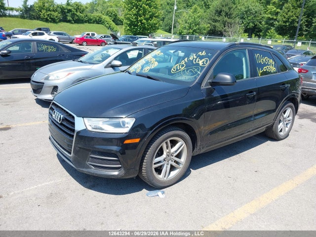 Audi Q3 2.0t Komfort 2016 WA1EFCFS0GR023910 Image 2
