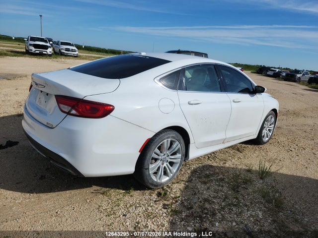Chrysler 200 Limited 2015 1C3CCCAG0FN510866 Image 3