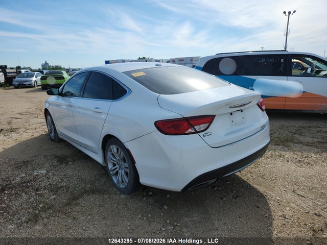 Chrysler 200 Limited 2015 1C3CCCAG0FN510866 Image 4