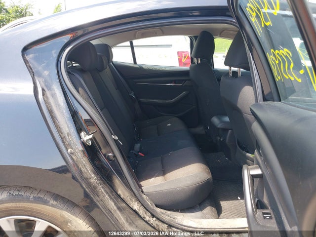Продажа на аукционе авто 2021 Mazda Mazda3 Gx, vin: JM1BPAB78M1333938, номер лота: 12643299
