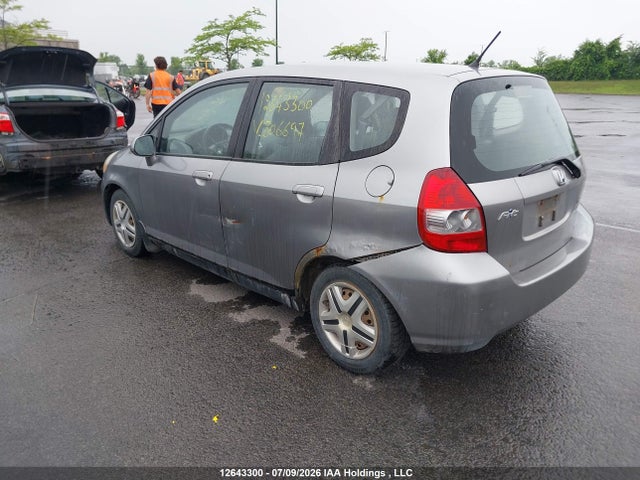 2007 Honda Fit Lx მანქანა იყიდება აუქციონზე, vin: JHMGD38457S806697, აუქციონის ნომერი: 12643300