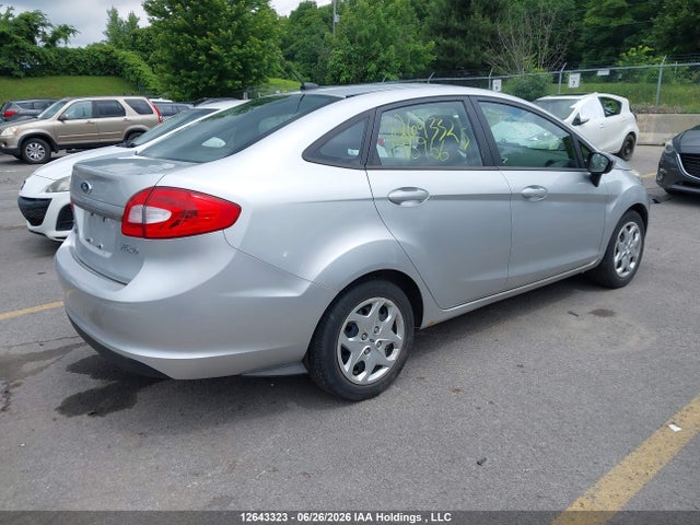 12643323 :رقم المزاد ، 3FADP4BJ8DM196966 vin ، 2013 Ford Fiesta Se مزاد بيع