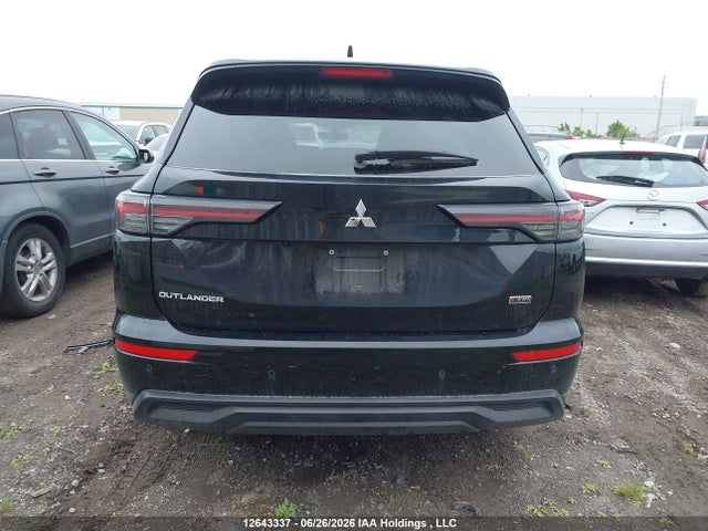12643337 :رقم المزاد ، JA4J4UA88SZ626246 vin ، 2025 Mitsubishi Outlander Es مزاد بيع