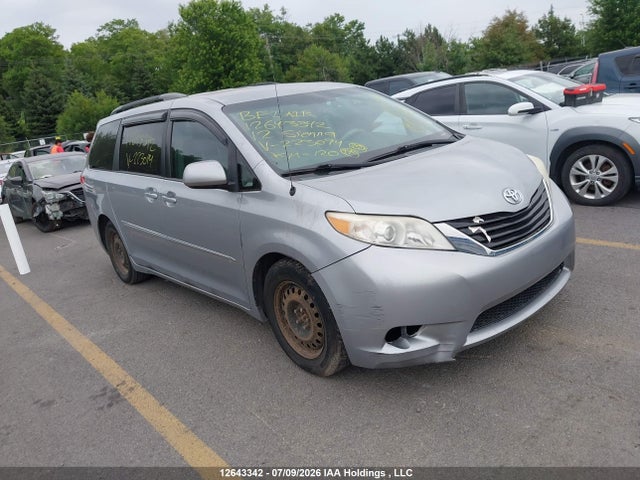 Продаж на аукціоні авто 2012 Toyota Sienna, vin: 5TDKK3DC5CS223094, номер лоту: 12643342