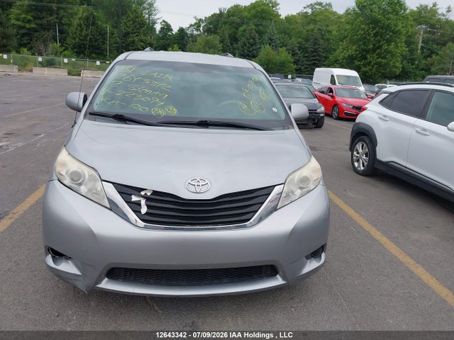 Продаж на аукціоні авто 2012 Toyota Sienna, vin: 5TDKK3DC5CS223094, номер лоту: 12643342