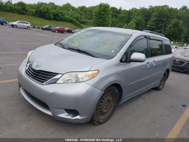 Продаж на аукціоні авто 2012 Toyota Sienna, vin: 5TDKK3DC5CS223094, номер лоту: 12643342