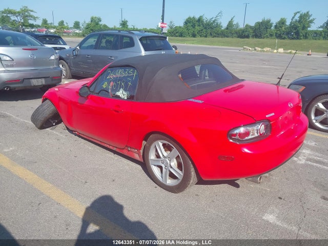 12643351 :رقم المزاد ، JM1NC15FX70126487 vin ، 2007 Mazda Mx-5 Miata مزاد بيع