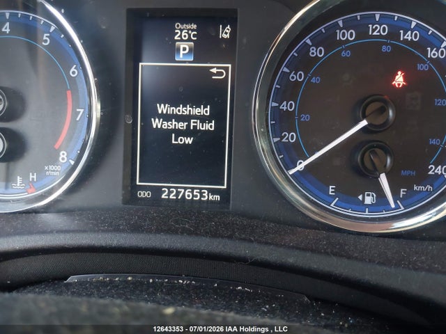 12643353 :رقم المزاد ، 2T1BURHE3HC888777 vin ، 2017 Toyota Corolla Se مزاد بيع