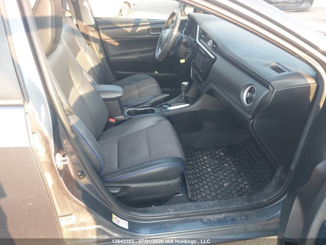2T1BURHE3HC888777 Toyota COROLLA SE