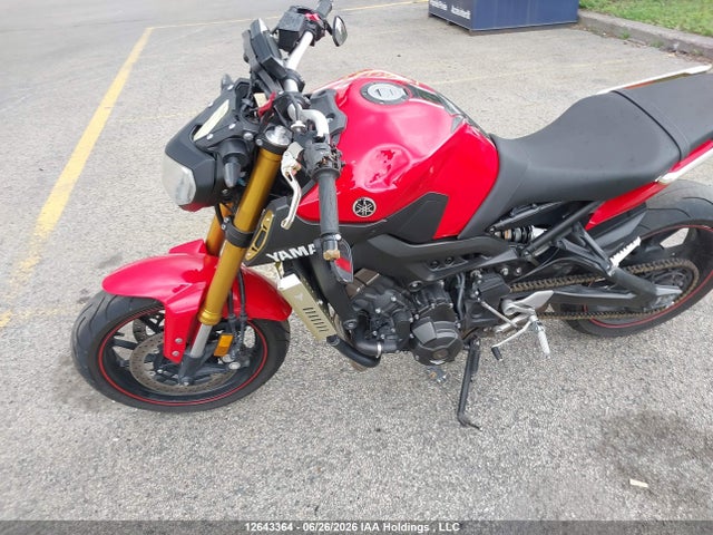 Yamaha FZ09 2014 JYARN33N0EA000367 Image 17