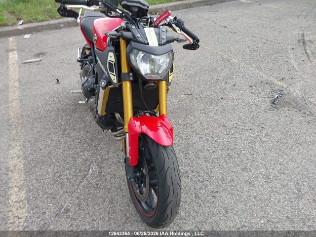 Yamaha FZ09 2014 JYARN33N0EA000367 Image 19