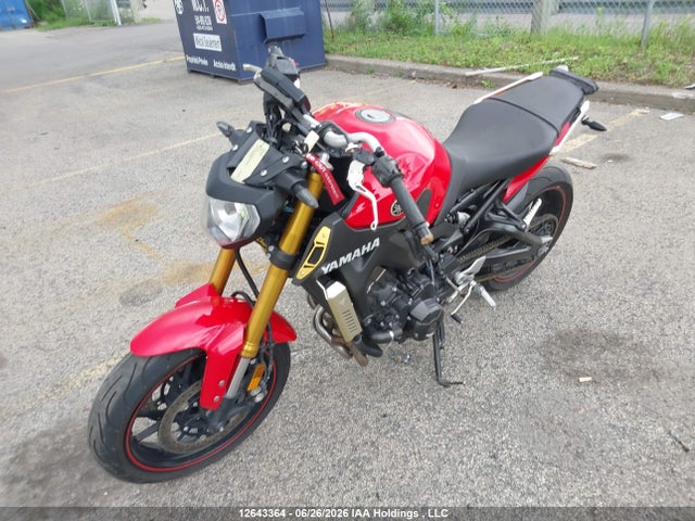 Yamaha FZ09 2014 JYARN33N0EA000367 Image 2