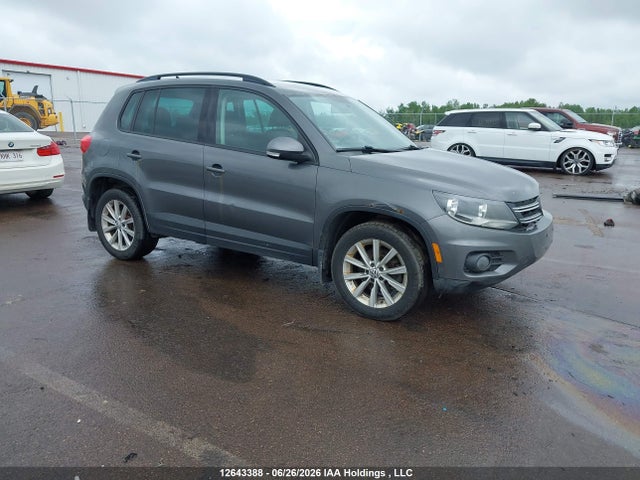 2013 Volkswagen Tiguan S/se/sel მანქანა იყიდება აუქციონზე, vin: WVGJV7AX0DW553661, აუქციონის ნომერი: 12643388