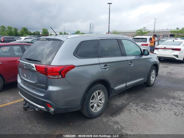 Продажа на аукционе авто 2016 Mitsubishi Outlander, vin: JA4JZ3AX2GZ608352, номер лота: 12643395