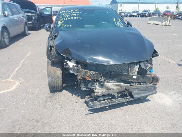 2021 Kia Forte Gt/gt Limited მანქანა იყიდება აუქციონზე, vin: 3KPF44AC2ME393897, აუქციონის ნომერი: 12643400