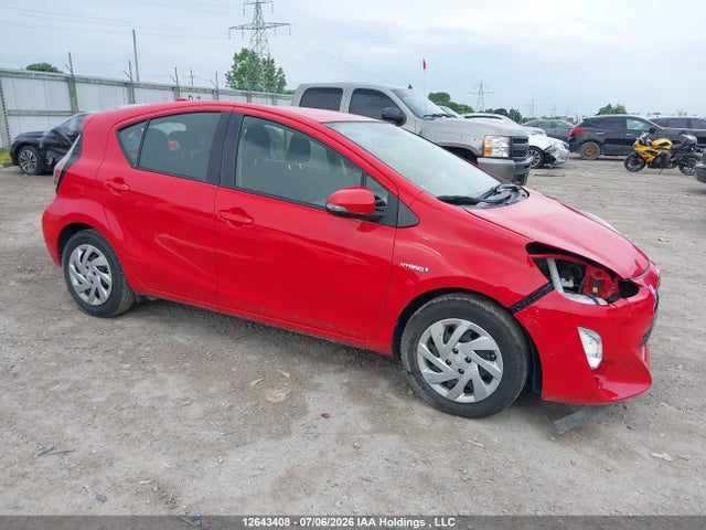 Toyota PRIUS C 2015 JTDKDTB33F1099194 Image 1