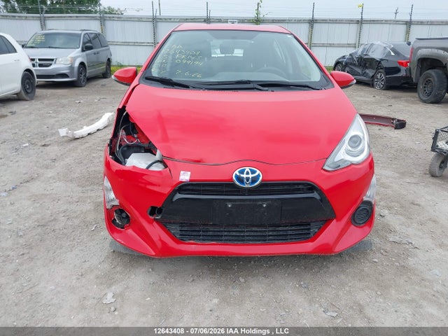 Toyota PRIUS C 2015 JTDKDTB33F1099194 Image 12