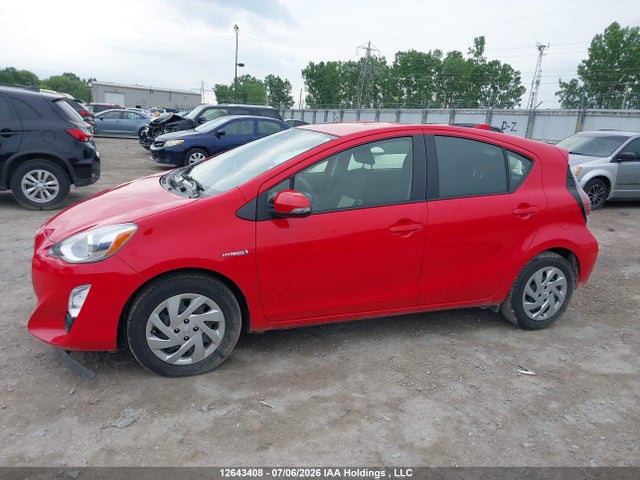 Toyota PRIUS C 2015 JTDKDTB33F1099194 Image 14