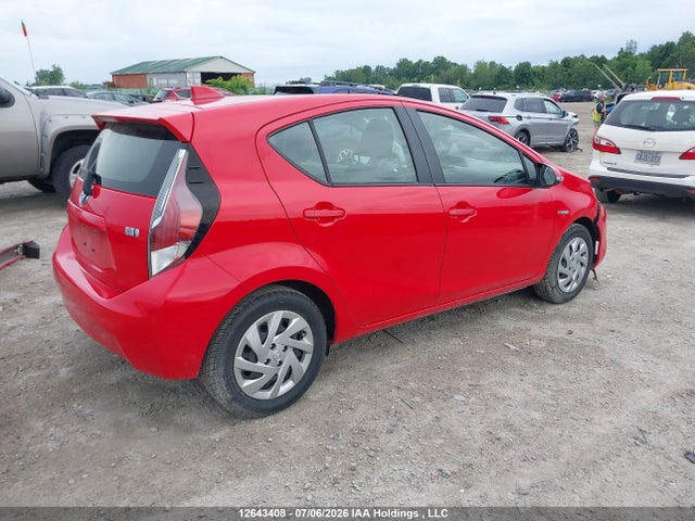 Toyota PRIUS C 2015 JTDKDTB33F1099194 Image 4