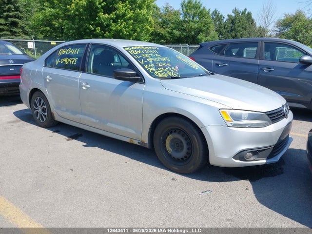 2011 Volkswagen Jetta 2.0l Trendline/2.0l Trendline+ მანქანა იყიდება აუქციონზე, vin: 3VW2K7AJ9BM090975, აუქციონის ნომერი: 12643411