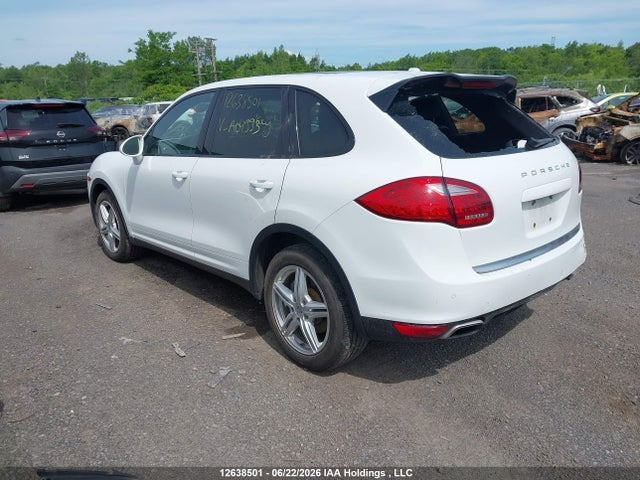 Porsche Cayenne Platinum Edition 2014 WP1AA2A28ELA04993 Image 3