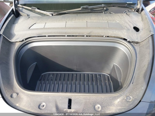 Продажа на аукционе авто 2024 Tesla Model Y Long Range/rwd, vin: LRWYGDFD7RC640439, номер лота: 12643430
