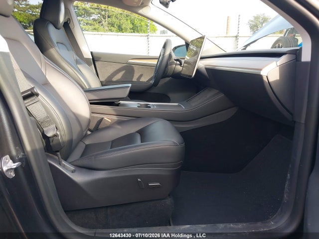 Продажа на аукционе авто 2024 Tesla Model Y Long Range/rwd, vin: LRWYGDFD7RC640439, номер лота: 12643430