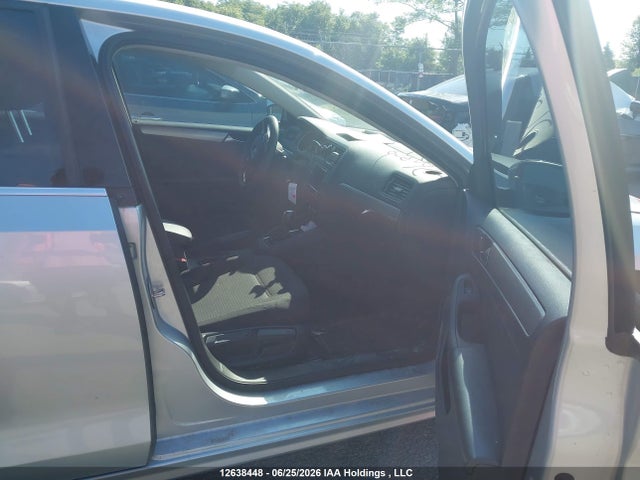 3VW267AJ5GM260339 Volkswagen Jetta 1.4 Tsi Trendline/1.4 Tsi Trendline+