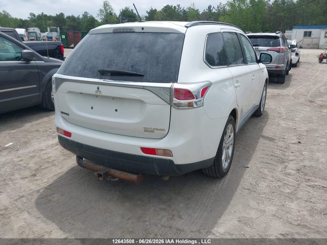 Mitsubishi OUTLANDER GT 2014 JA4JZ4AX7EZ601092 Image 4
