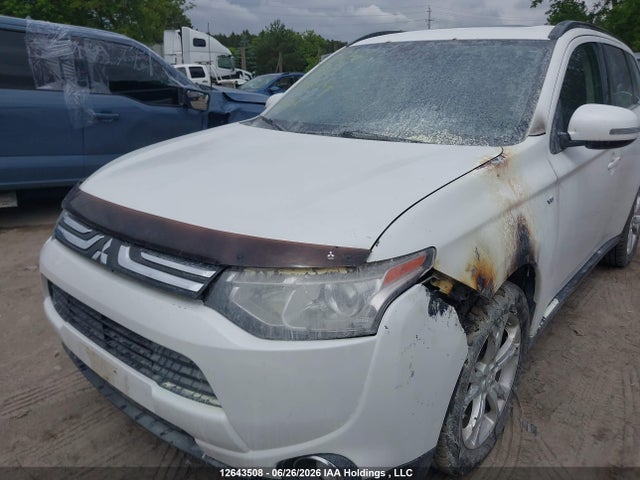Mitsubishi OUTLANDER GT 2014 JA4JZ4AX7EZ601092 Image 9