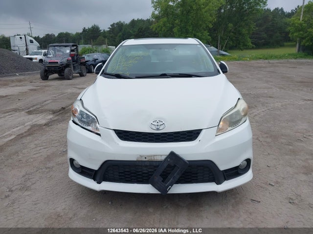 12643543 :رقم المزاد ، 2T1KU4EE8BC698570 vin ، 2011 Toyota Matrix Wagon مزاد بيع