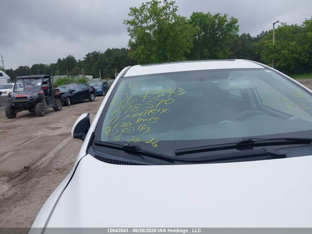 12643543 :رقم المزاد ، 2T1KU4EE8BC698570 vin ، 2011 Toyota Matrix Wagon مزاد بيع