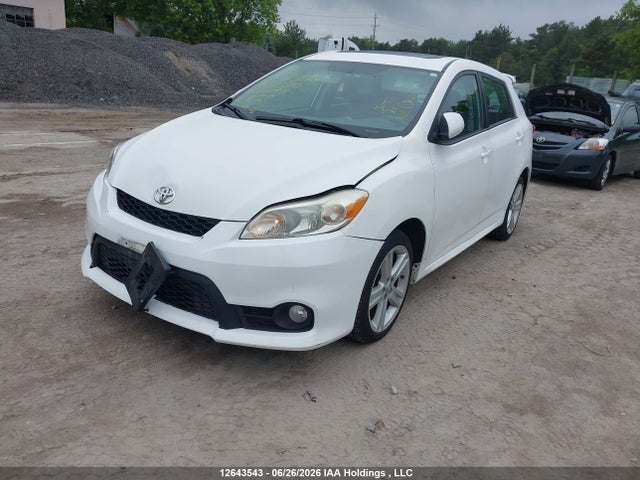 12643543 :رقم المزاد ، 2T1KU4EE8BC698570 vin ، 2011 Toyota Matrix Wagon مزاد بيع