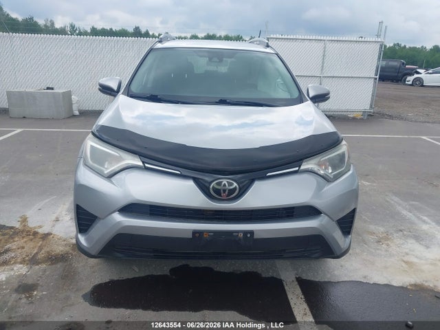 Toyota RAV4 LE 2018 2T3BFREV3JW699492 Image 13