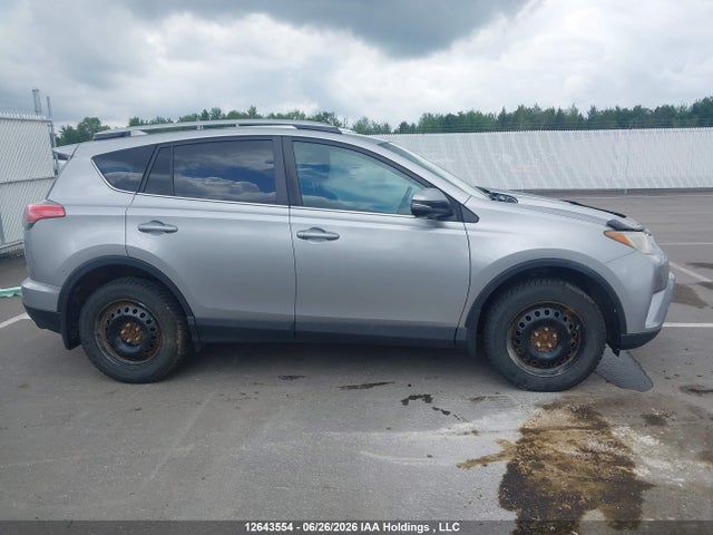 Toyota RAV4 LE 2018 2T3BFREV3JW699492 Image 14