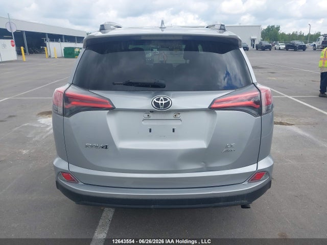 Toyota RAV4 LE 2018 2T3BFREV3JW699492 Image 17