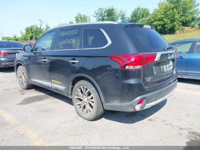 Mitsubishi Outlander 2018 JA4JZ4AXXJZ602828 Image 3
