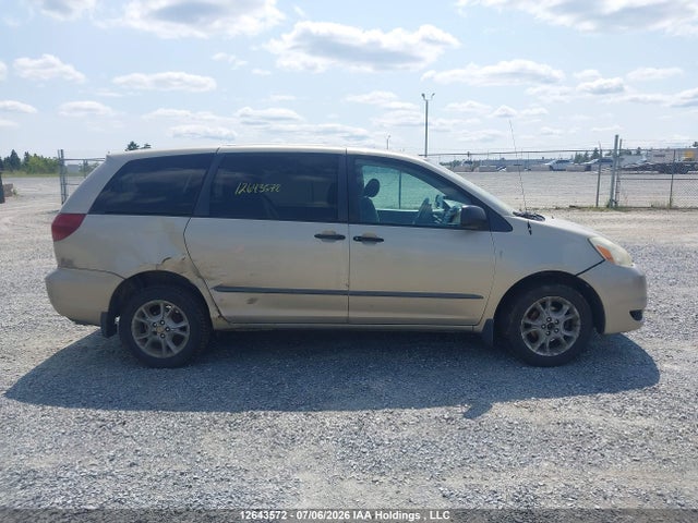12643572 :رقم المزاد ، 5TDBA29C55S043901 vin ، 2005 Toyota Sienna Ce مزاد بيع