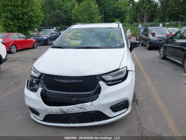 Chrysler Pacifica Limited 2025 2C4RC1GG1SR582187 Image 11