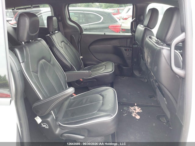 Chrysler Pacifica Limited 2025 2C4RC1GG1SR582187 Image 8