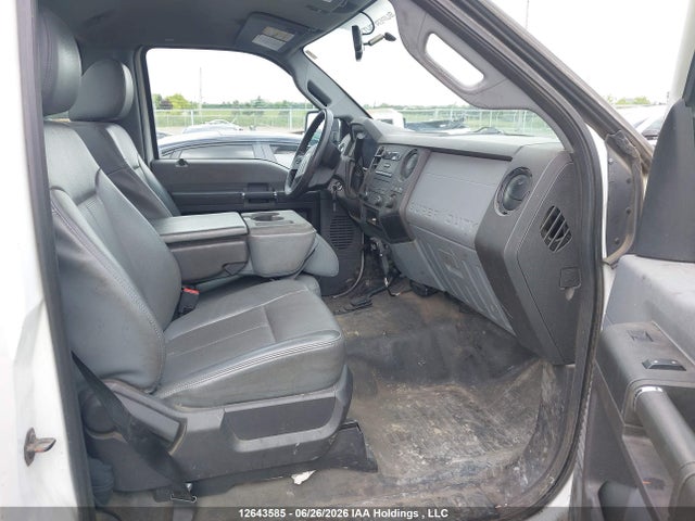 Ford F250 Super Duty 2014 1FTBF2B65EEB71227 Image 5