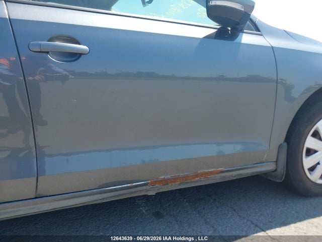 3VW1K7AJ7FM331370 Volkswagen Jetta 2.0l Trendline/2.0l Trendline+
