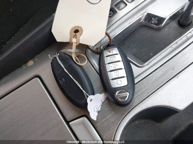 5N1AZ2MHXFN268714 Nissan Murano Platinum/sl/sv