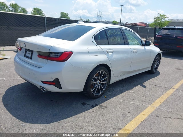Aukcja sprzedaży 2021 Bmw 330xi, vin: 3MW5R7J06M8B72688, numer aukcji: 12643666