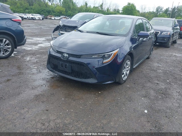 Toyota Corolla Le/xle 2022 5YFBPMBEXNP354075 Image 2