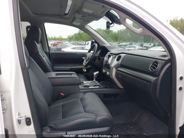 12643697 :رقم المزاد ، 5TFDY5F13MX005875 vin ، 2021 Toyota Tundra Sr5 مزاد بيع
