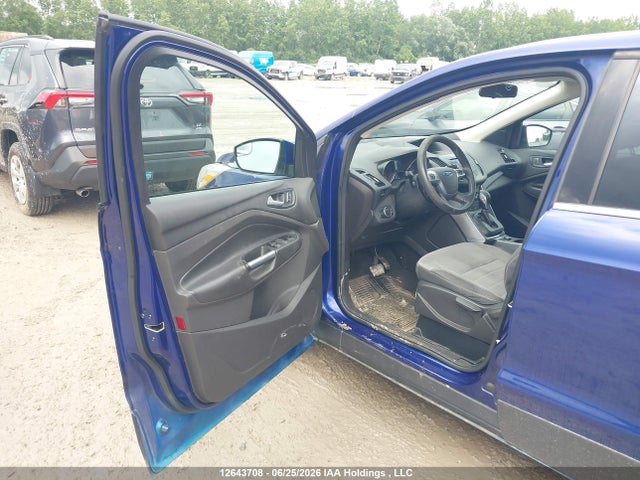 12643708 :رقم المزاد ، 1FMCU9GXXFUB83607 vin ، 2015 Ford Escape Se مزاد بيع