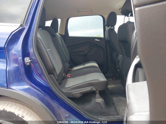 12643708 :رقم المزاد ، 1FMCU9GXXFUB83607 vin ، 2015 Ford Escape Se مزاد بيع